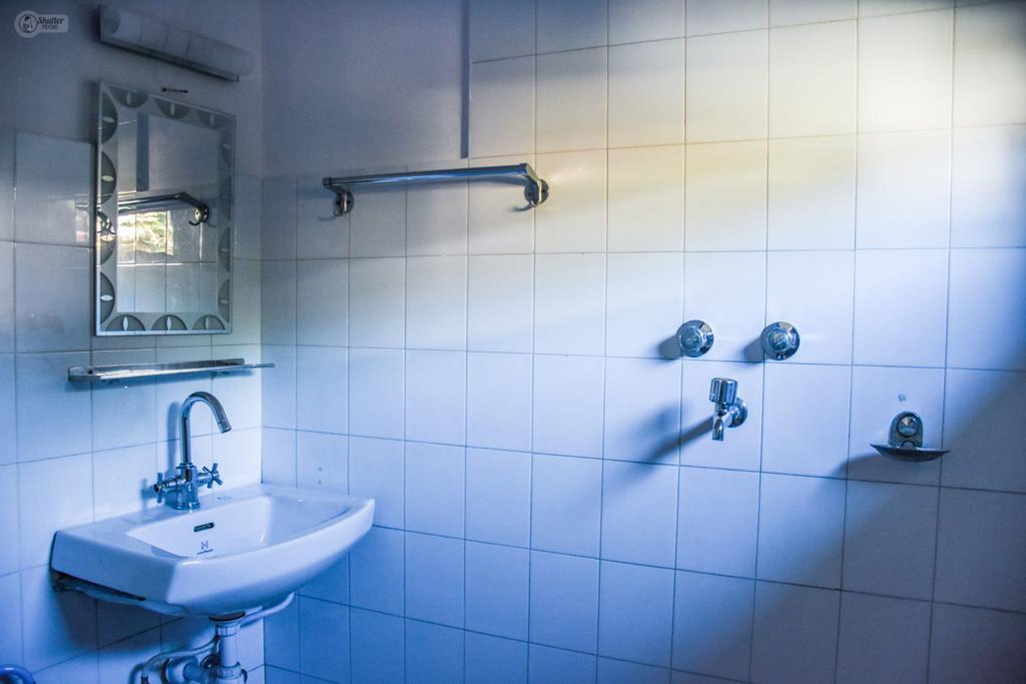 Yeti Guest House Покхара Экстерьер фото